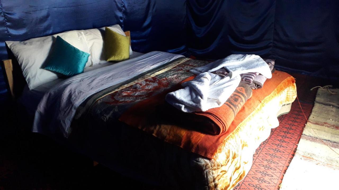 Bivouac Erg Znaigui Hotell Merzouga Rom bilde