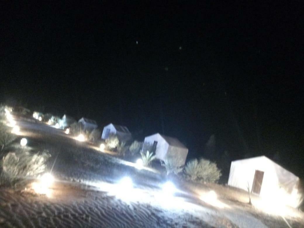 Bivouac Erg Znaigui Hotell Merzouga Eksteriør bilde