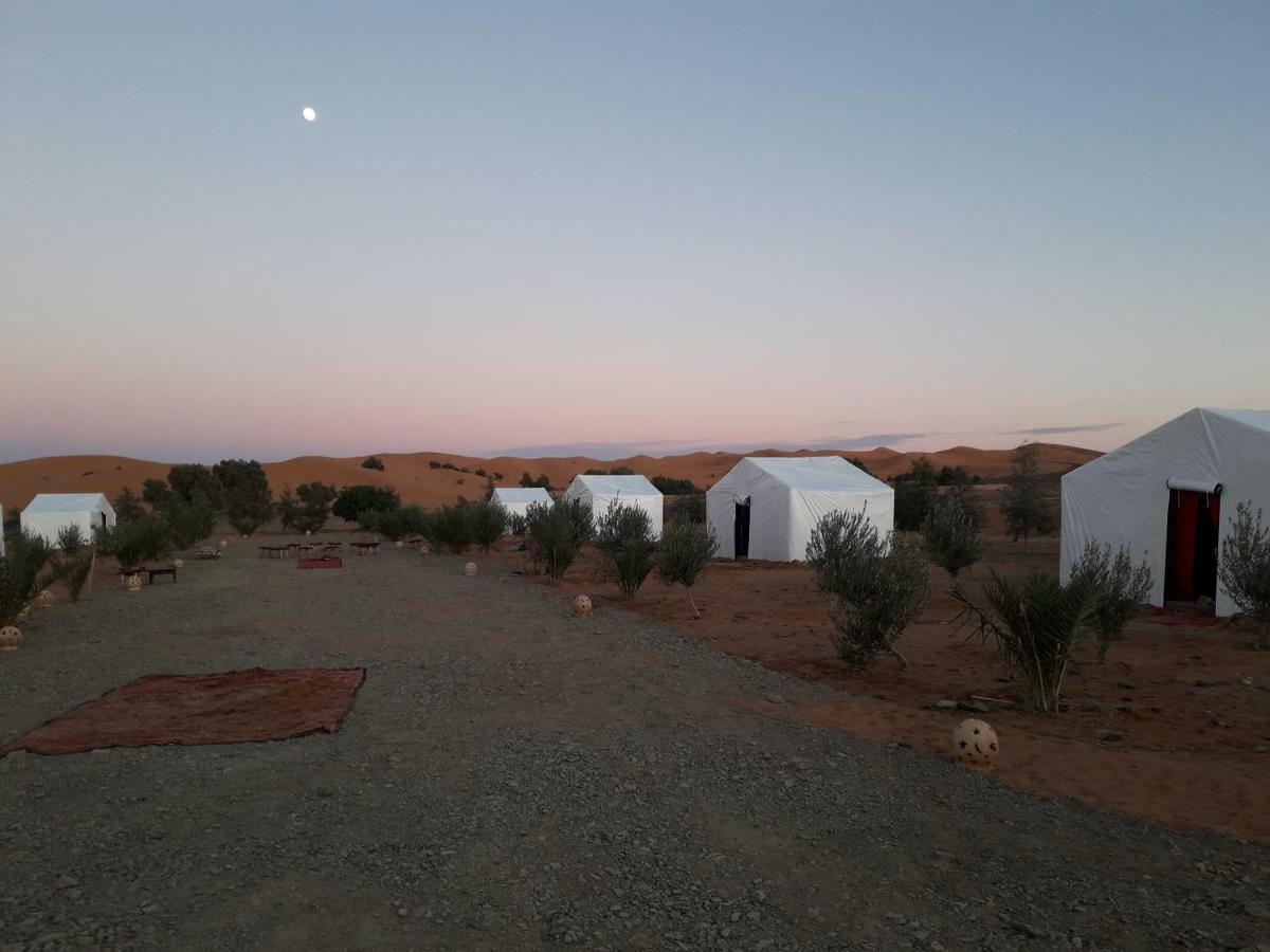 Bivouac Erg Znaigui Hotell Merzouga Eksteriør bilde