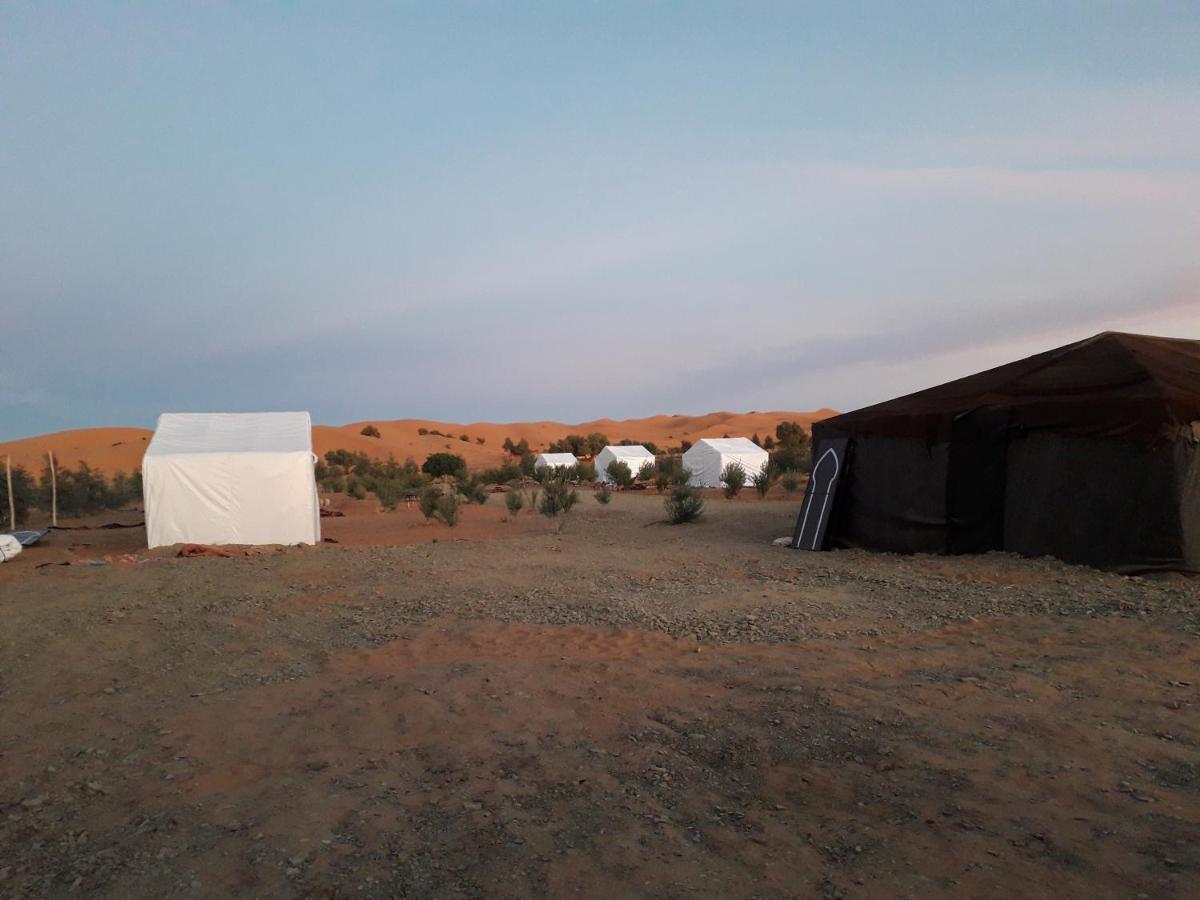 Bivouac Erg Znaigui Hotell Merzouga Eksteriør bilde